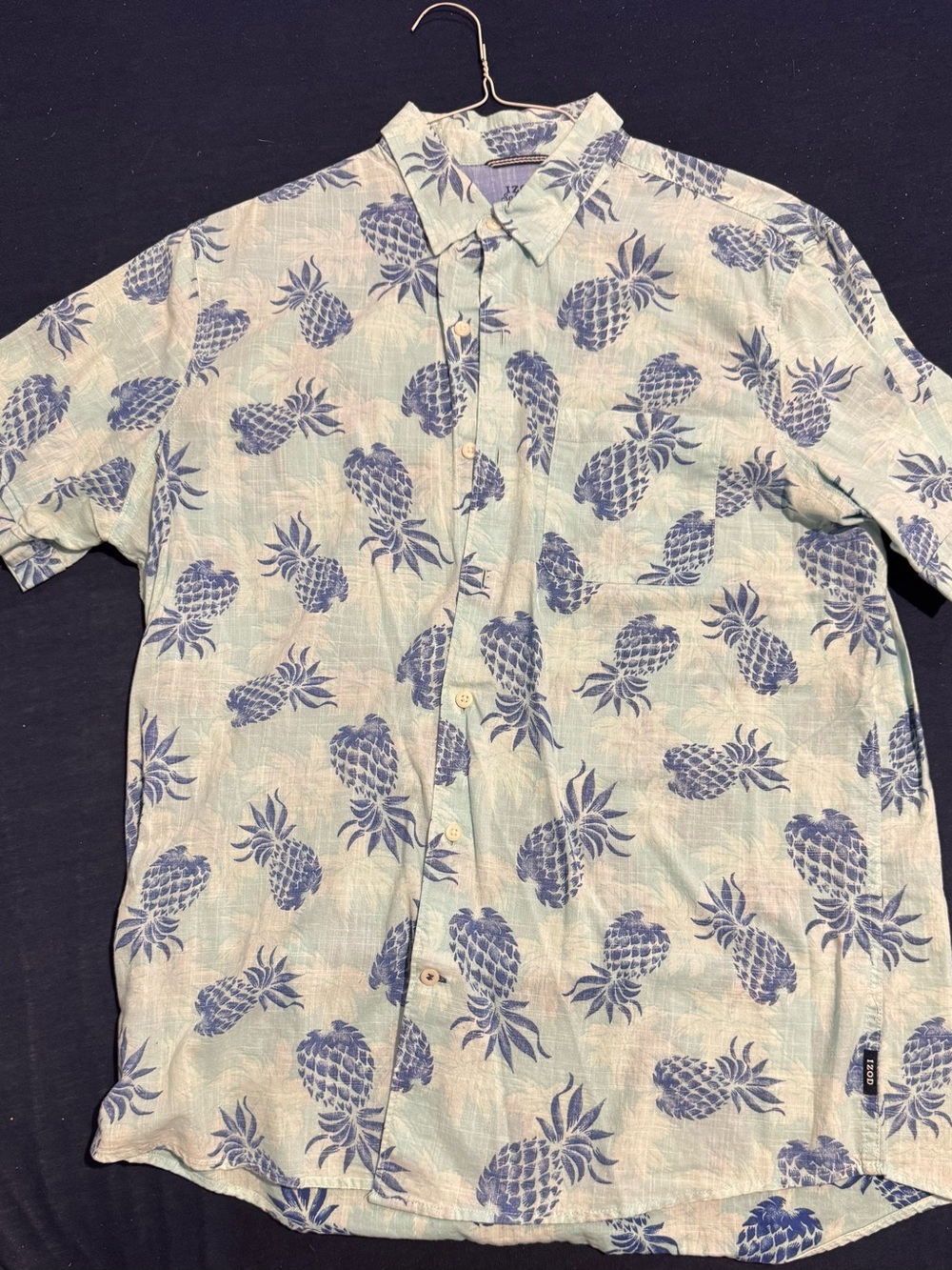 Men’s Large Izod Light Blue Short Sleeve Button-Down with Navy Pineapple Print